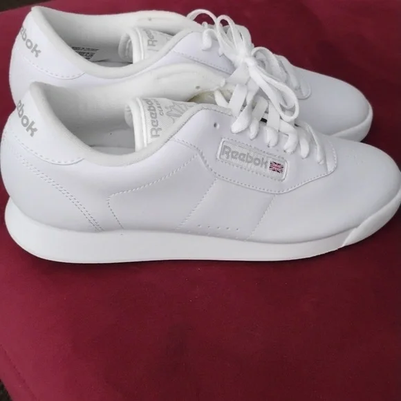 Throwback Reebok - Picture 2 of 5